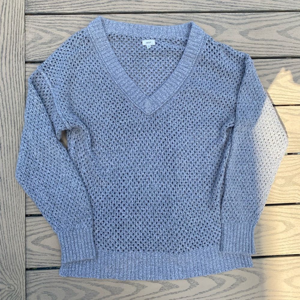 Aerie small grey chunky v neck sweater open knit cozy oversized - Picture 3 of 8